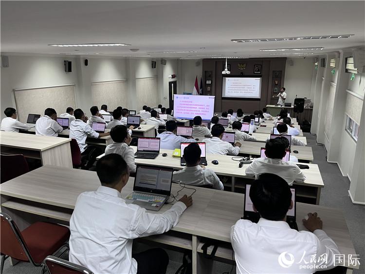 學(xué)習(xí)現(xiàn)場。人民網(wǎng)記者 張杰攝