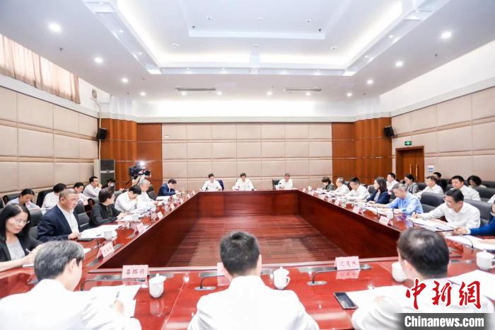 浙江召開(kāi)統(tǒng)一戰(zhàn)線“凝心鑄魂強(qiáng)根基、團(tuán)結(jié)奮進(jìn)新征程”主題教育動(dòng)員會(huì)