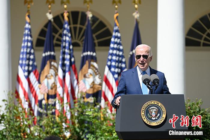 當?shù)貢r間4月25日，美國總統(tǒng)、民主黨人拜登以一段競選視頻宣傳片，正式宣布2024年競選連任。資料圖為拜登在白宮。 <a target='_blank' href='/' _fcksavedurl='/'><p  align=