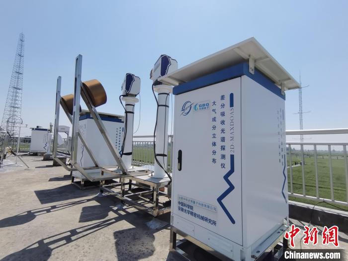 壽縣國家氣候觀象臺(tái)內(nèi)各種觀測設(shè)備?！侨?攝