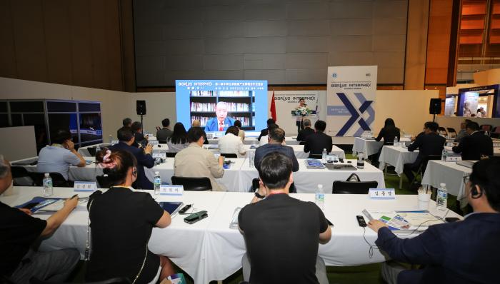 圖為交流會(huì)現(xiàn)場(chǎng)。　商務(wù)部投促局駐韓國(guó)辦事處供圖