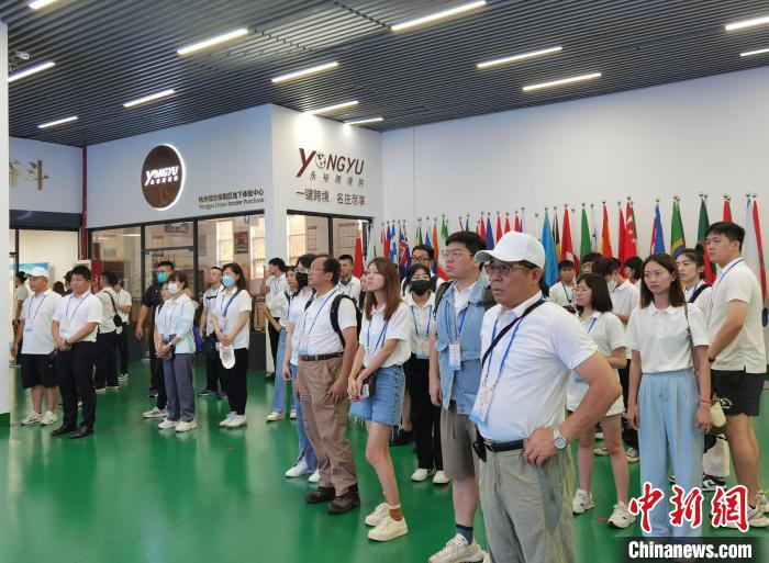 臺灣青年參訪浙江?！□U夢妮 攝