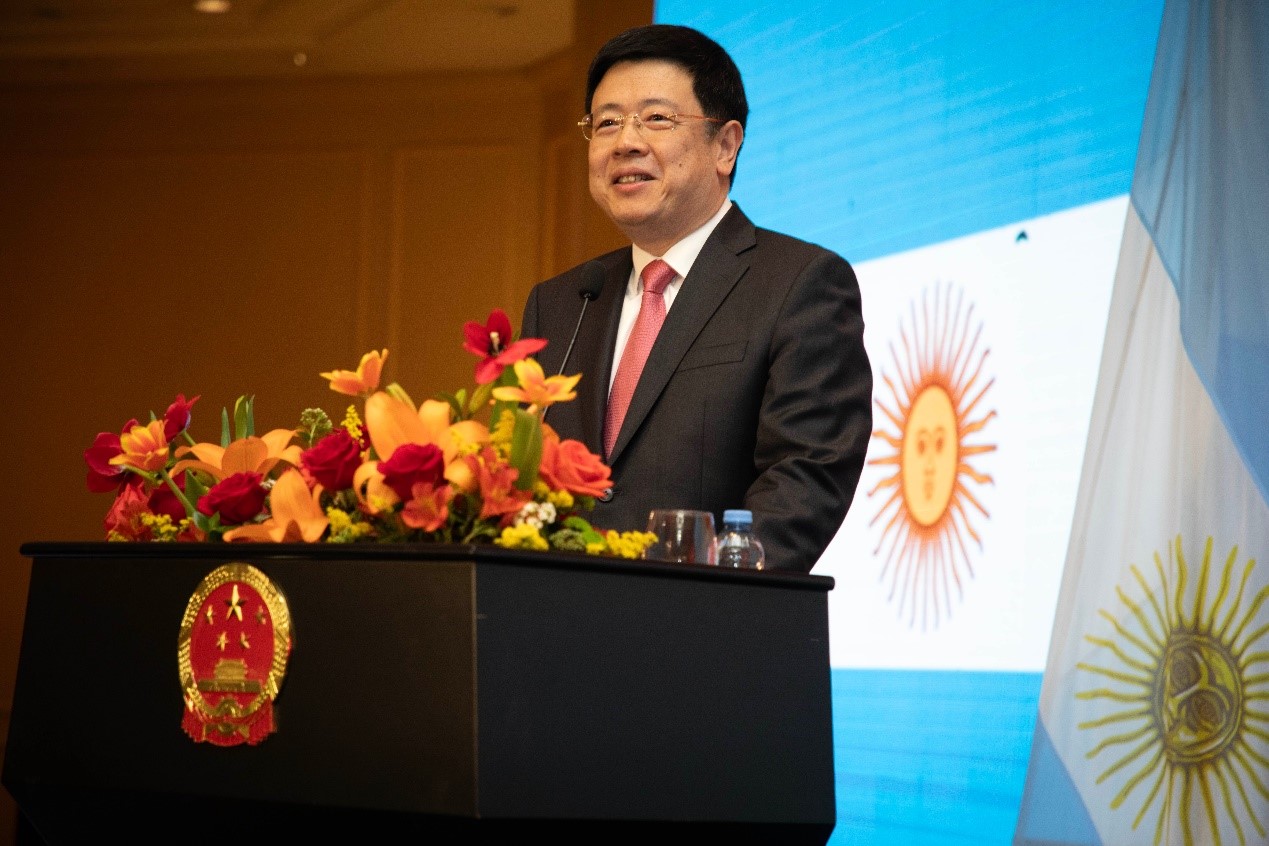 中國駐阿根廷大使鄒肖力致辭。中國駐阿根廷大使館供圖