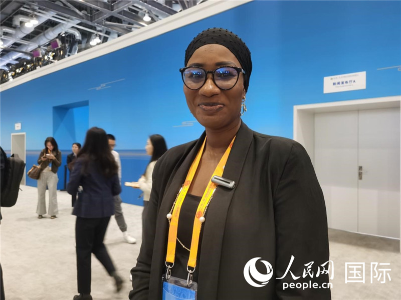 塞內(nèi)加爾塞內(nèi)網(wǎng)記者阿瓦·法耶接受人民網(wǎng)采訪。 人民網(wǎng) 孫鴻宇攝