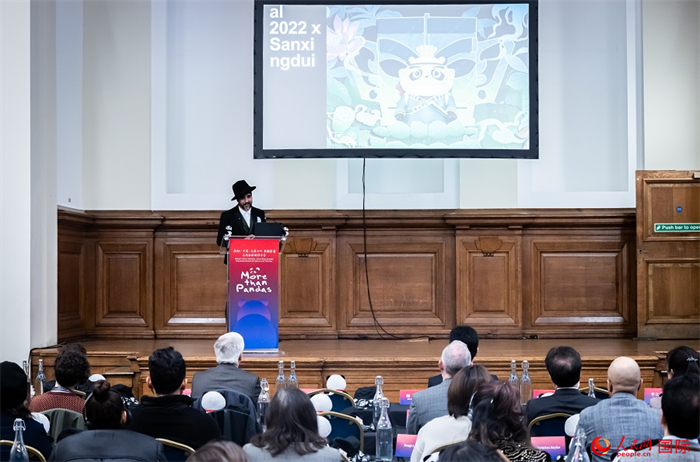 城市建筑與文化創(chuàng)意設(shè)計師卡姆·帕尼薩講述他和四川的故事。人民網(wǎng) 郭錦標(biāo)攝