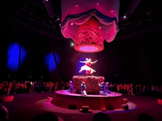 　　《天釀》演出場(chǎng)景。本報(bào)記者劉書(shū)文攝