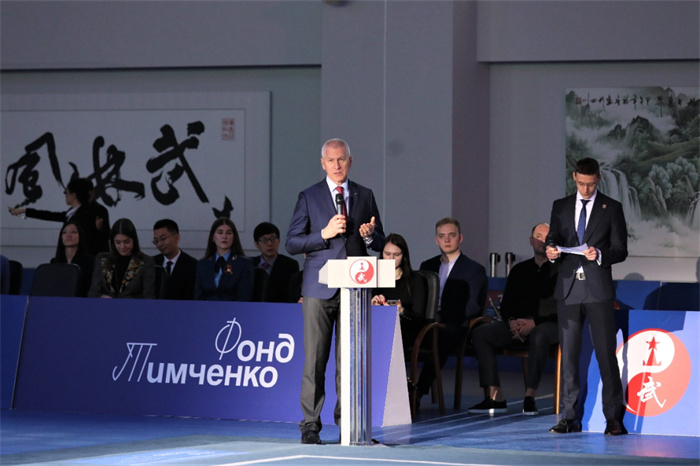 俄羅斯體育部長馬特欽致辭。駐俄羅斯大使館供圖