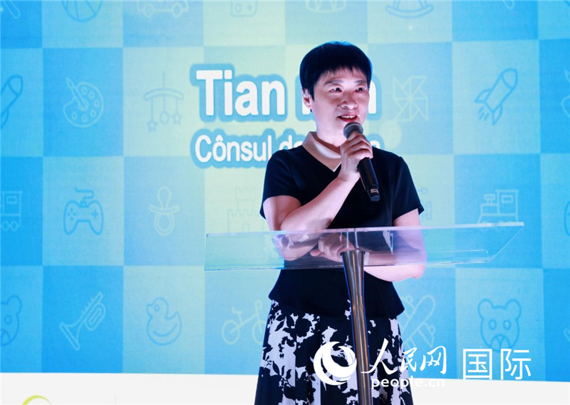 中國駐里約熱內(nèi)盧總領(lǐng)事田敏發(fā)表致辭。人民網(wǎng)記者宋亦然攝