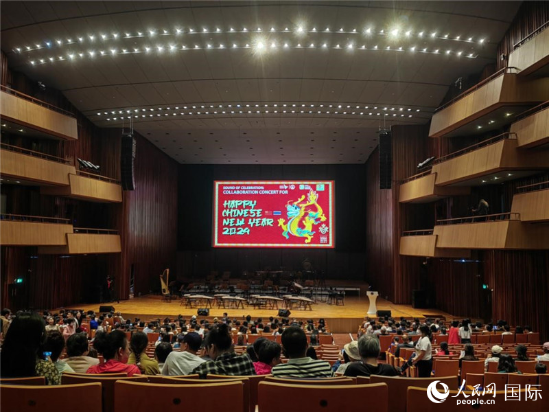 “歡慶之聲—2024歡樂春節(jié)音樂會”14日在泰國瑪希隆王子音樂廳舉行。人民網(wǎng)記者 楊一攝