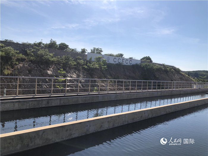 由中國土木工程（贊比亞）有限公司承建的卡夫河供水項目。人民網(wǎng)記者 黃培昭攝