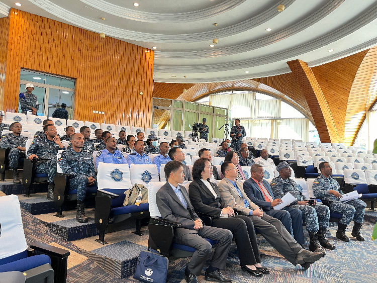 圖為埃塞俄比亞聯(lián)邦警察中文培訓(xùn)班開(kāi)班儀式現(xiàn)場(chǎng)。亞的斯亞貝巴大學(xué)孔子學(xué)院供圖