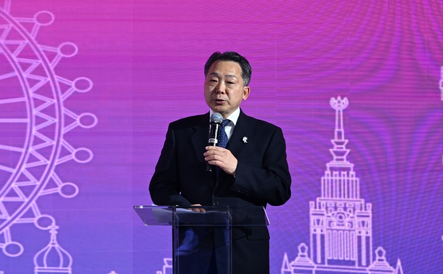 1.中國人民對外友好協(xié)會副會長袁敏道在第四屆“中俄青年同走友誼路”活動上致辭。主辦方供圖