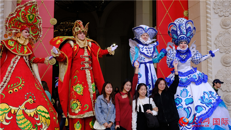 北京展覽館舉辦首屆俄羅斯“謝肉節(jié)”慶?；顒?。人民網(wǎng) 褚夢琦攝