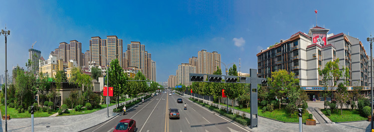 臨汾中大街五一路口。