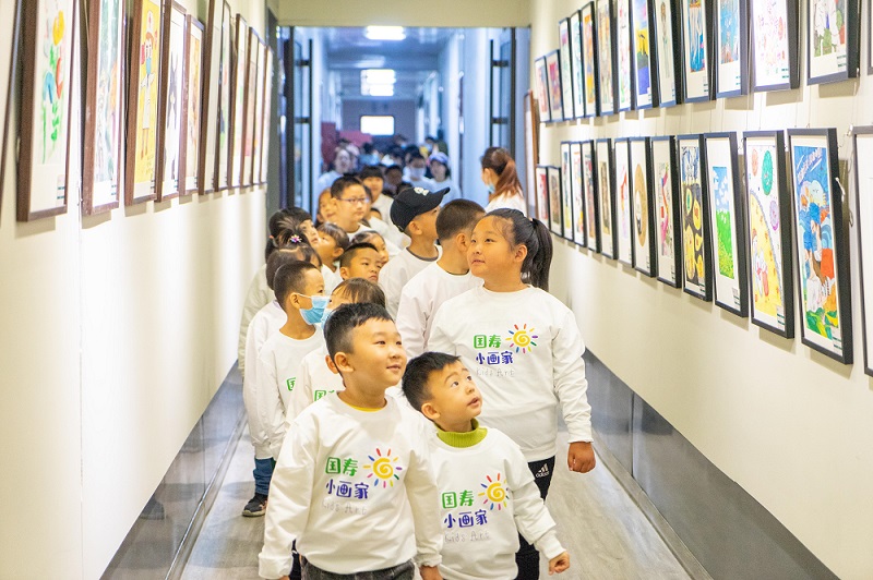 國壽小畫家創(chuàng)意作品征集活動(dòng)啟幕。單位供圖