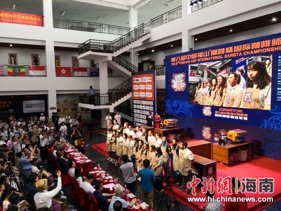 圖為參賽選手集體亮相。尹海明 攝