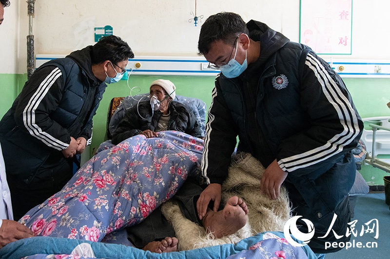 震中日記｜“謝謝，曼巴啦！”