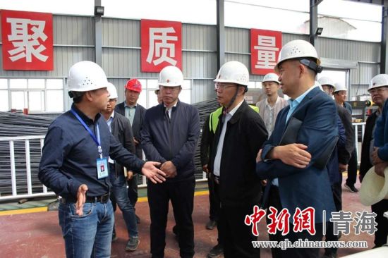 圖為生態(tài)環(huán)保專(zhuān)項(xiàng)督查現(xiàn)場(chǎng)。 孫舒亞攝