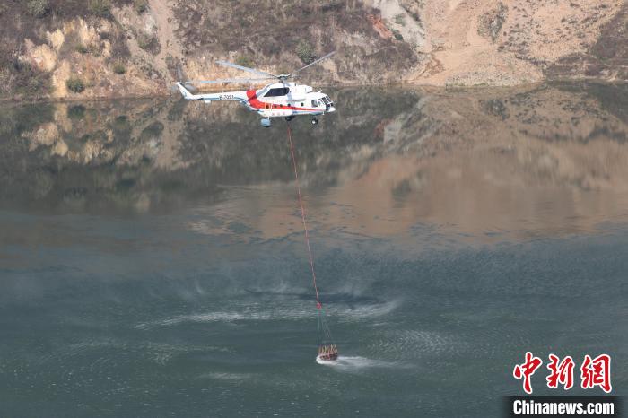 防患于未“燃”云南開展年度森林草原火災應急處置聯(lián)合實戰(zhàn)演練