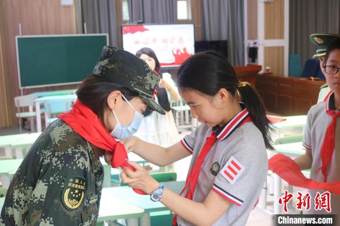 川藏新藏“兩線(xiàn)”上的兒童節(jié)