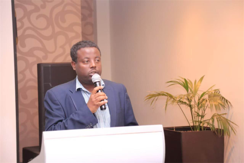 圖為埃塞俄比亞亞的斯亞貝巴大學政策研究員巴盧·德米西。受訪者供圖