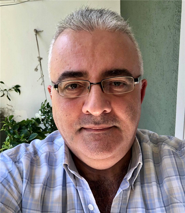 阿亞斯自拍照。受訪者供圖