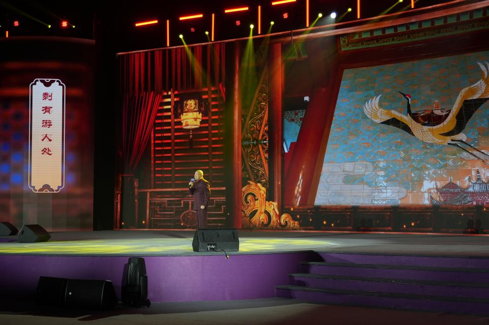 《菩薩蠻·黃鶴樓》節(jié)目現(xiàn)場。人民網(wǎng)記者 于凱攝