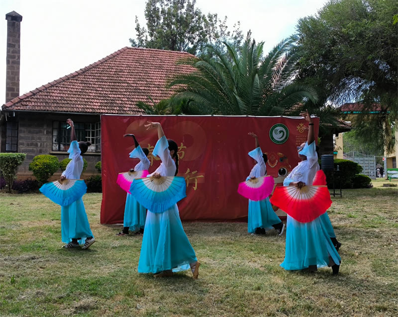 埃格頓大學(xué)春節(jié)體驗(yàn)活動(dòng)。埃格頓大學(xué)孔子學(xué)院供圖