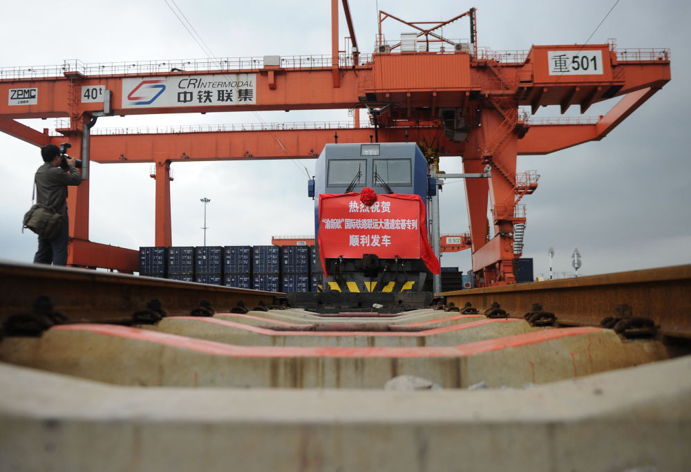 △ 2011年9月22日拍攝的首列“渝新歐”宏碁專列。新華社記者 李健 攝