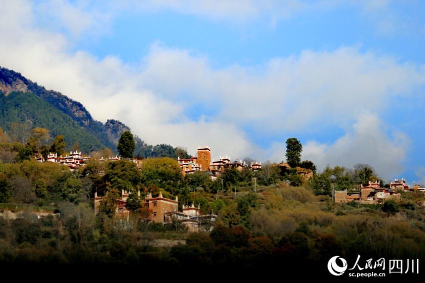 丹巴美景。李永安攝