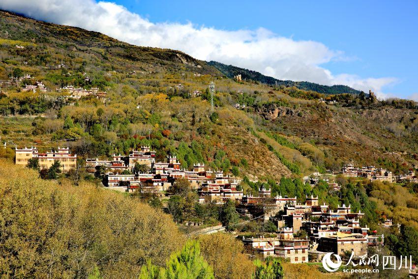 丹巴美景。李永安攝