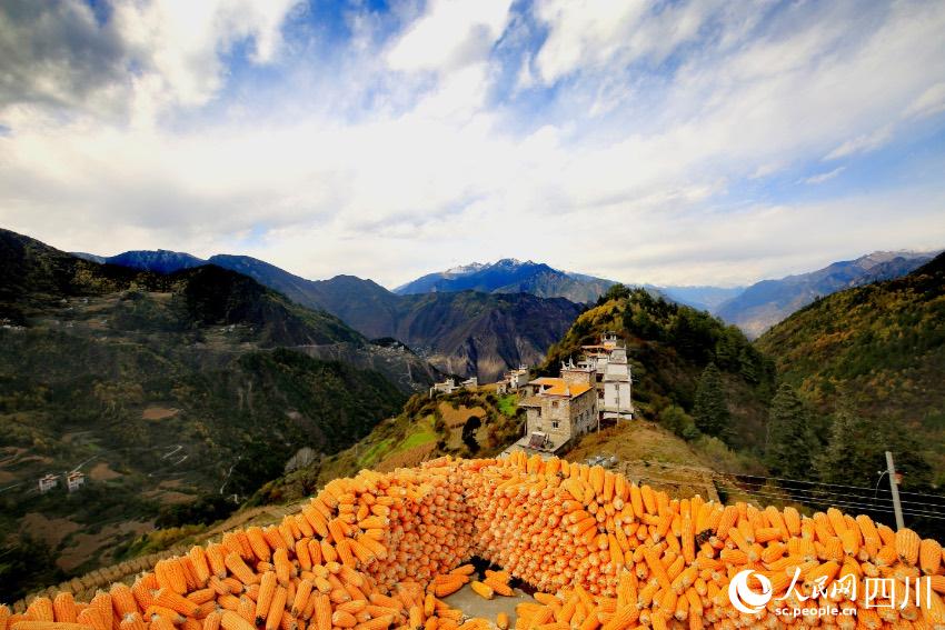 丹巴美景。李永安攝