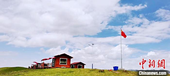 圖為地處同仁市加吾鄉(xiāng)東維村的農(nóng)家樂。　劉秀娟 攝