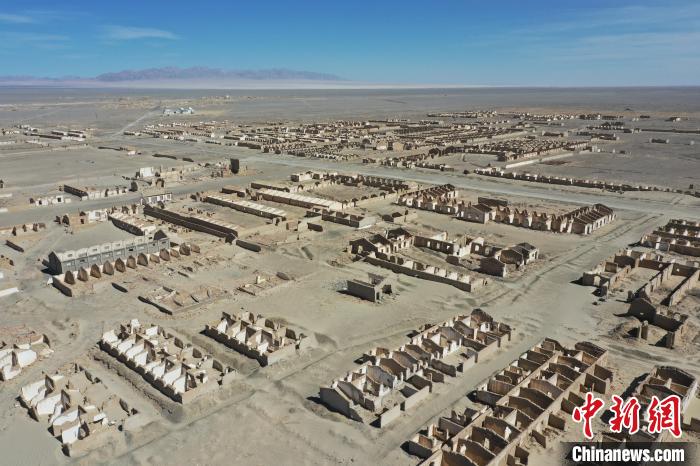 航拍青海省海西蒙古族藏族自治州茫崖市冷湖石油工業(yè)遺址保護(hù)區(qū)?！●R銘言 攝