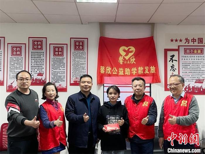 在湘求學(xué)的西藏女孩：“我淋過雨，也想努力為別人撐把傘”