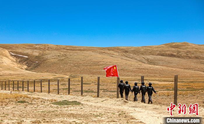 【十年@每一個奮斗的你】海拔5300米！看西藏亞熱邊境派出所的“追風”人