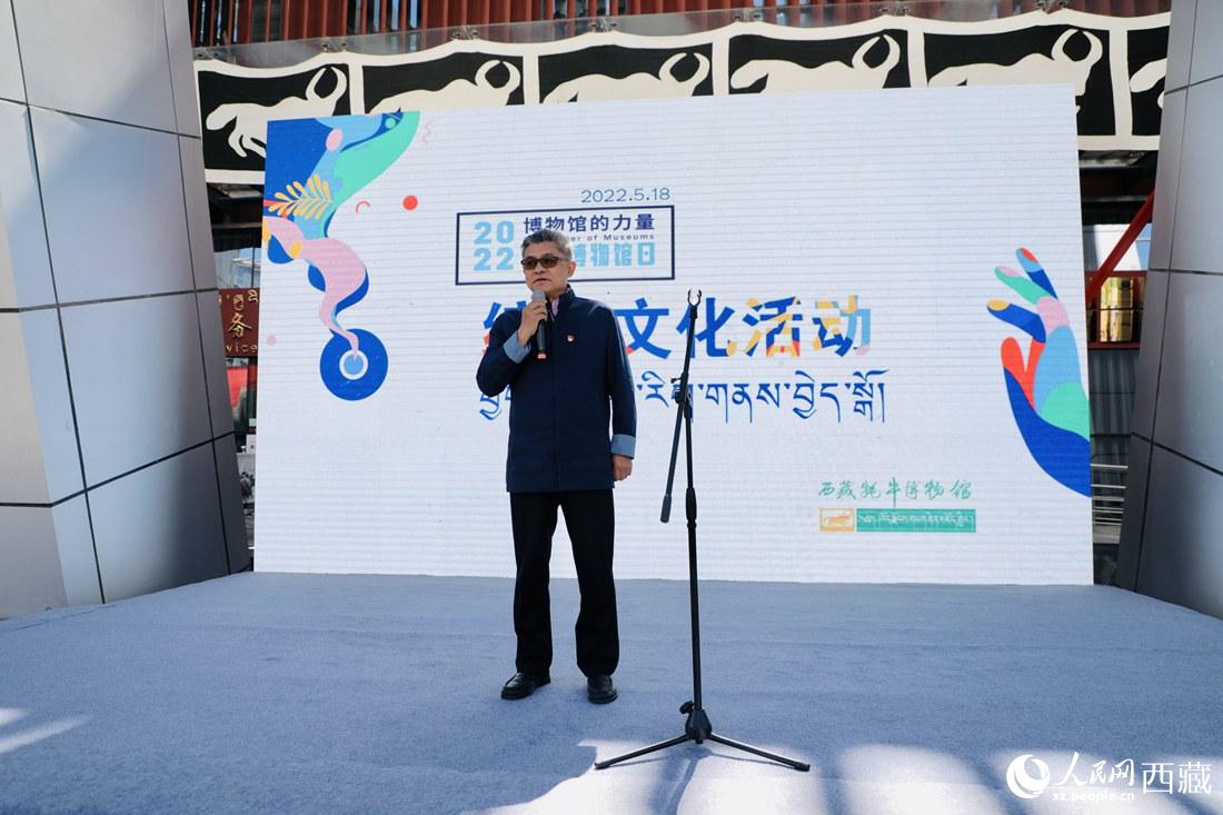 拉薩市委副書記、常務(wù)副市長、北京西藏拉薩指揮部黨委書記王強(qiáng)講話。人民網(wǎng) 次仁羅布攝