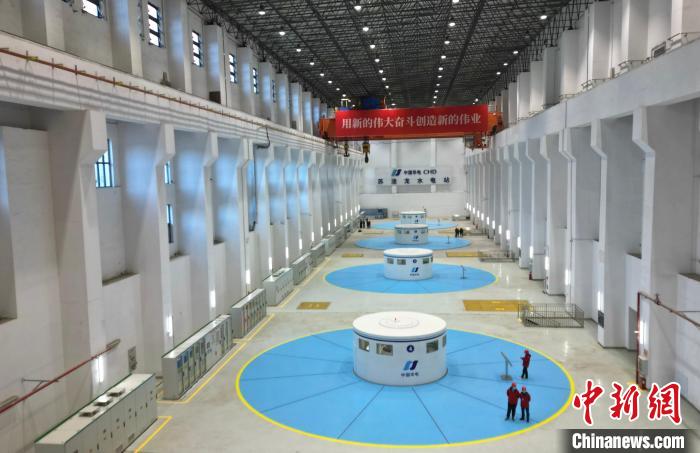 圖為水電站內部?！⊥趵凇z