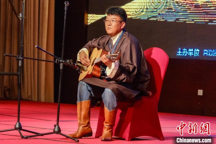 圖為選手進(jìn)行才藝展示?！∥鞑刈灾螀^(qū)旅發(fā)廳供圖