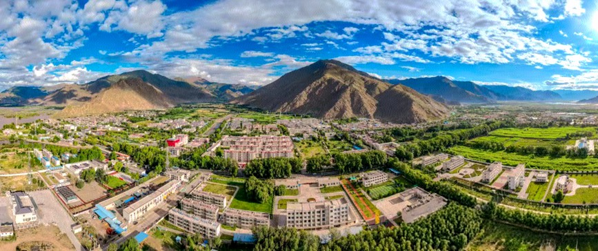 拉薩市曲水縣城全景