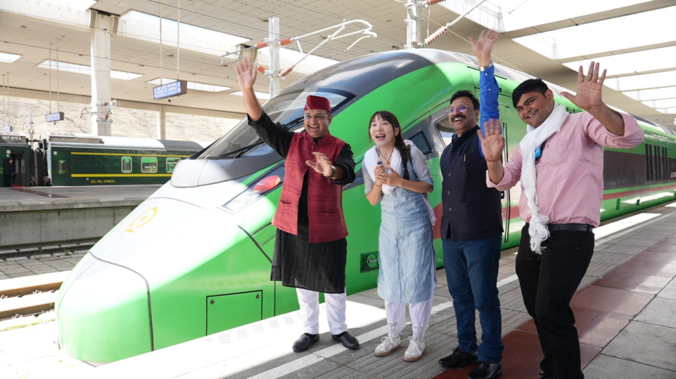 “中國在保護自然環(huán)境的同時實現(xiàn)了高度現(xiàn)代化！” ——多國記者眼中的現(xiàn)代西藏_fororder_圖片3