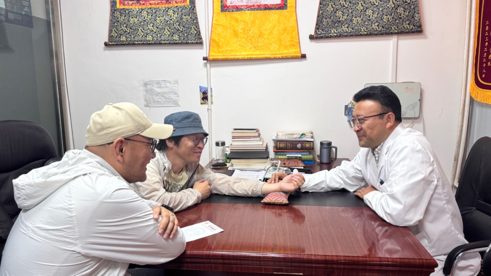 “中國在保護自然環(huán)境的同時實現(xiàn)了高度現(xiàn)代化！” ——多國記者眼中的現(xiàn)代西藏_fororder_圖片5