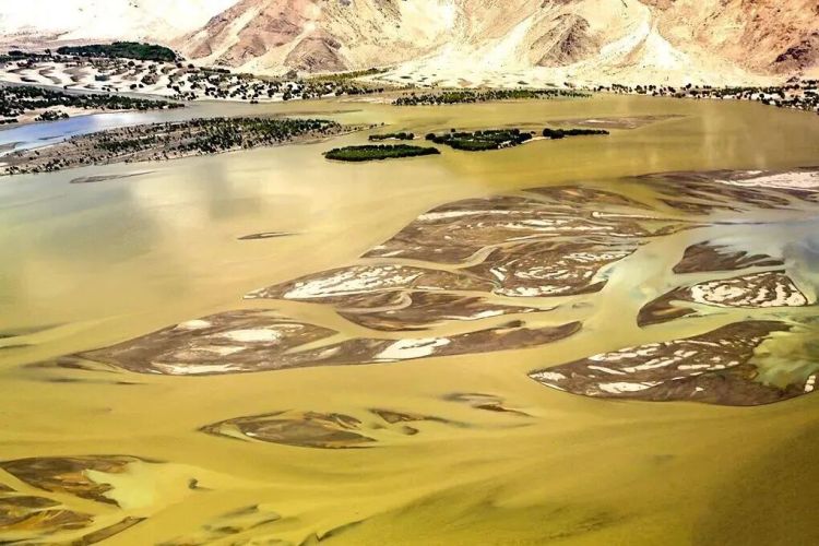 懂西藏的人，一定不會(huì)錯(cuò)過(guò)林芝的秋天