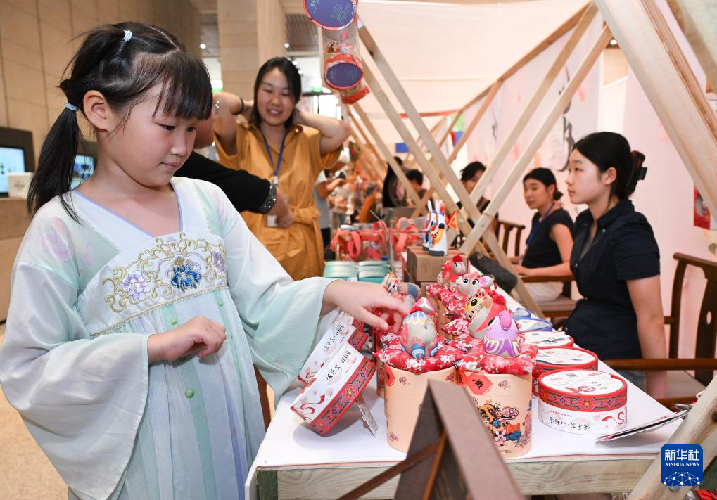 慶“立秋” 逛非遺