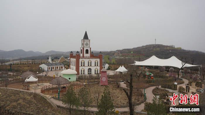 陜西省延安市安塞區(qū)高橋鎮(zhèn)南溝村生態(tài)示范園。 <a target='_blank'  ><p  align=