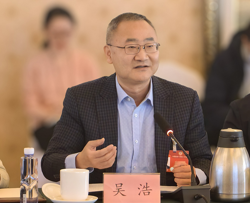 全國政協(xié)委員、首都醫(yī)科大學(xué)全科醫(yī)學(xué)與繼續(xù)教育學(xué)院院長吳浩。受訪者供圖